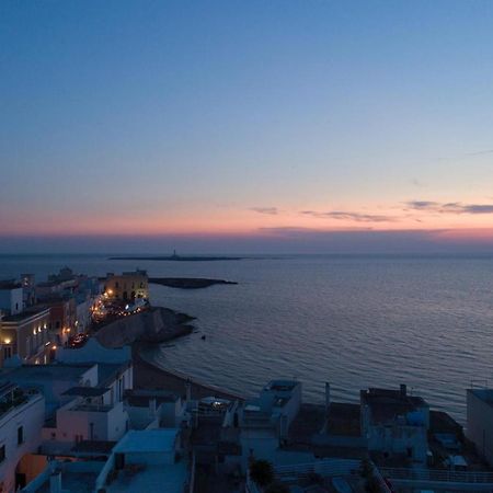 Bed and Breakfast Palazzo Colombo Gallipoli Exterior foto
